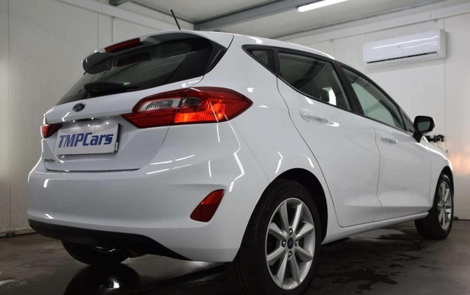 Ford Fiesta cena 49899 przebieg: 66250, rok produkcji 2020 z Czarnków małe 254